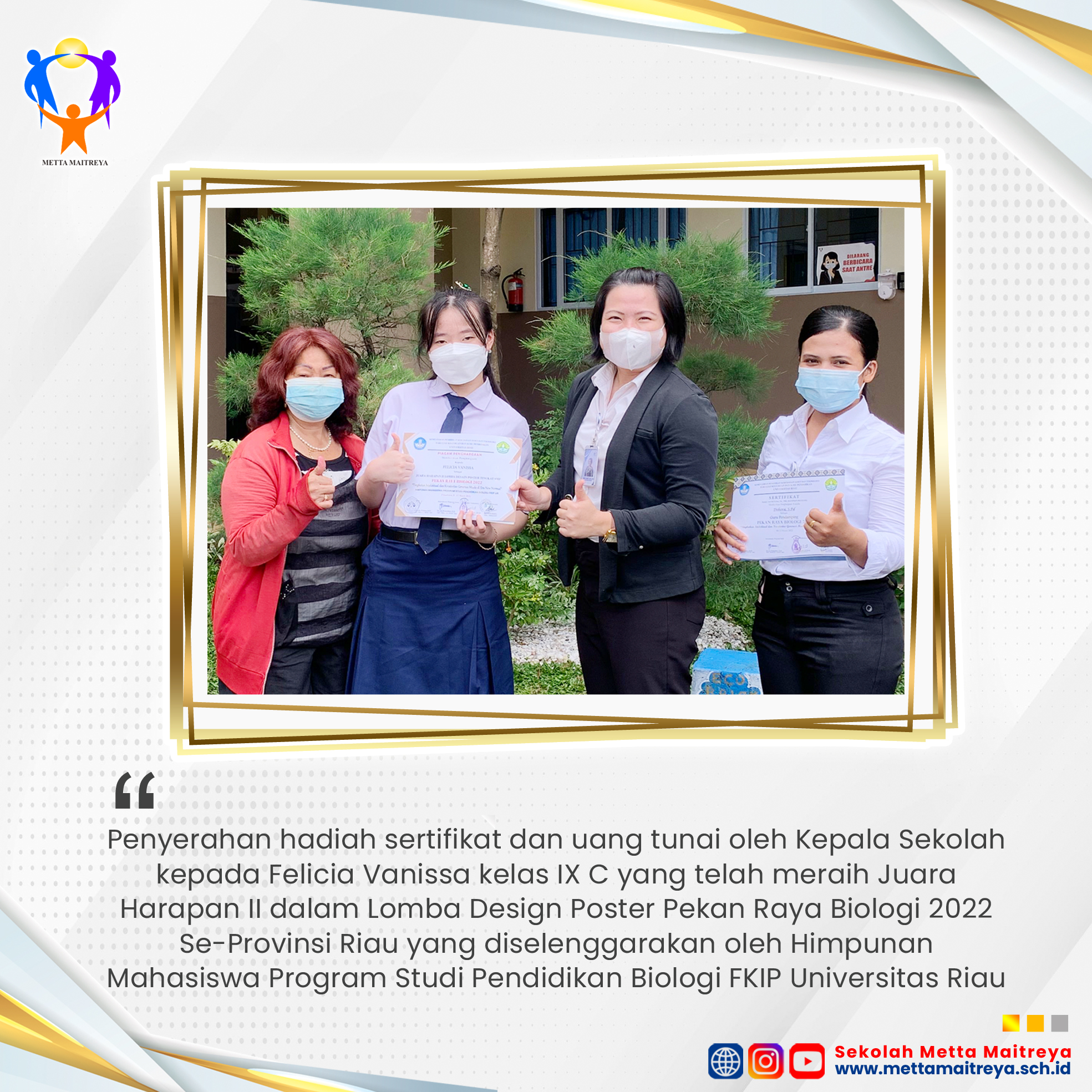 Penyerahan hadiah Sertifikat dan Uang Tunai oleh Kepala Sekolah | SMP METTA MAITREYA